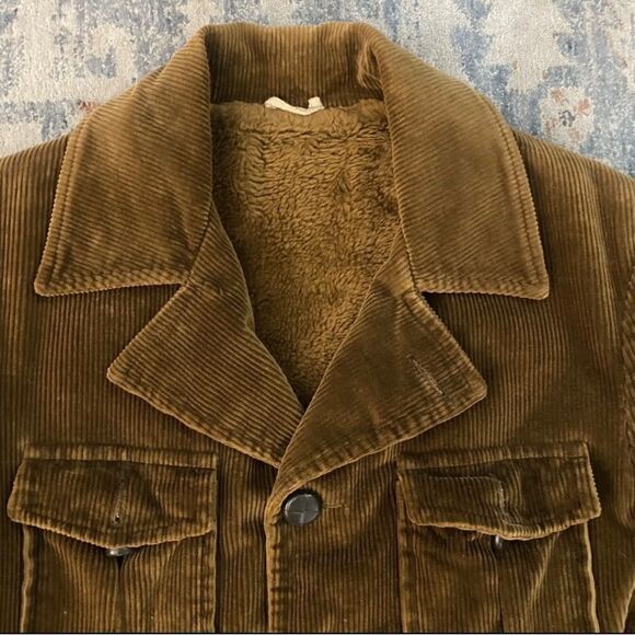 Vintage 1970’s corduroy belted men’s sporting jacket small 38/40 with faux fur - Picture 3 of 6